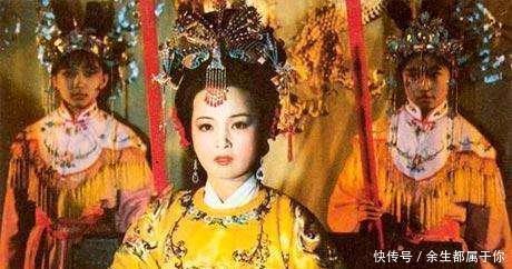 贾宝玉|都说贾元春貌美如花,究竟有多漂亮,看看贾母说的话你就知道了!