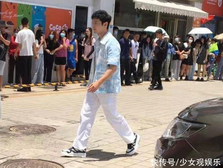 中餐廳5|《中餐廳5》追定了，周震南助陣合伙人，跟黃曉明買菜有默契