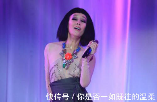 那英退出中國(guó)好聲音，四個(gè)戰(zhàn)隊(duì)基本上學(xué)員已經(jīng)滿(mǎn)了，學(xué)員好可憐