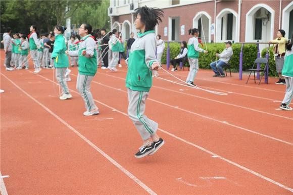 [闵行]康城实验学校:快乐校园 “绳”采飞扬-2020学年踢跳比赛活动