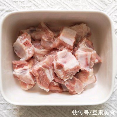  零难度的豉椒蒸排骨，排骨肉质嫩滑，豉香扑鼻#元宵节美食大赏#