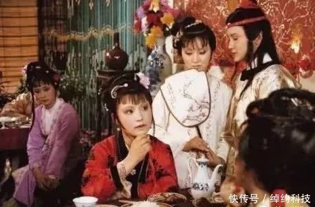 荣禧堂$她才是荣国府真正的老大,血统高贵,人人拥护,黑锅随便背