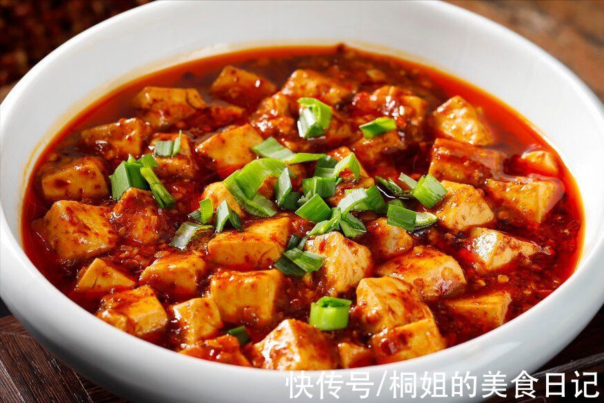 做麻婆豆腐，不能直接下锅，教你一招，豆腐麻辣鲜香，入味不易碎