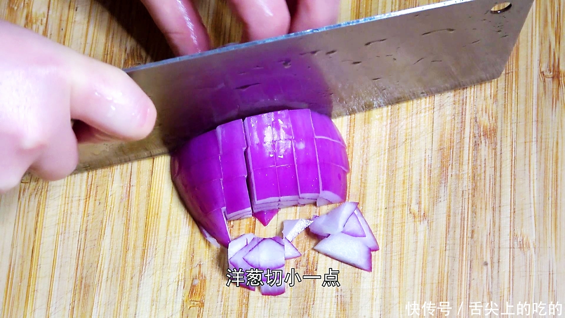 鸡爪去骨新方法,一根牙签就搞定,简单快速又完整,真实用