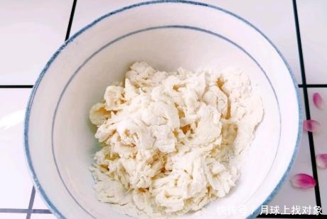  块钱|2块钱一斤，入馅做饺子特鲜，咬一口满嘴汁，比芹菜黄瓜馅好吃