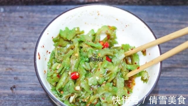 雷小厨|夏天女人离不开的一道菜，刮油又消暑，天天吃也不腻