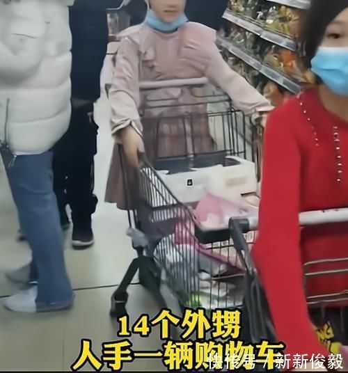 馆子|当代舅舅有多“豪”?带着8个外甥下馆子,钱包瞬间被掏空