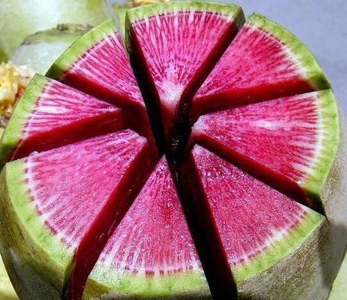 李子|人到中年想长寿,不妨坚持吃3种食物,淡化皱纹,越活越年轻!