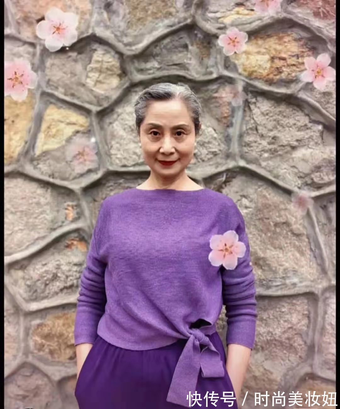 气质|70岁奶奶才是气质的典范,状态如“少女”,穿搭优雅又洋气