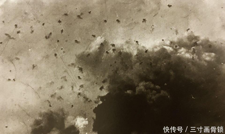 军突袭珍珠港期间|日军偷袭珍珠港时的老照片,美国为自己的放纵吞下了苦果