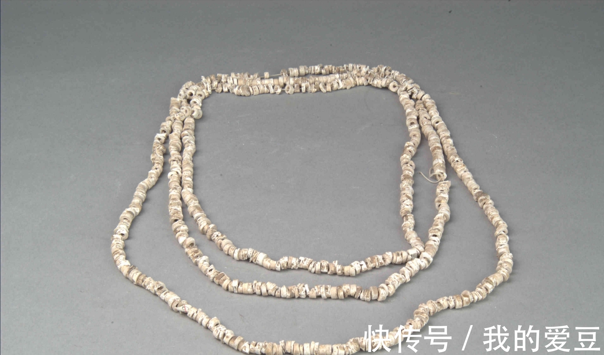 伊特鲁里亚#有着万年历史的项链,随着时间而愈发的多样化,有极大的鉴赏价值