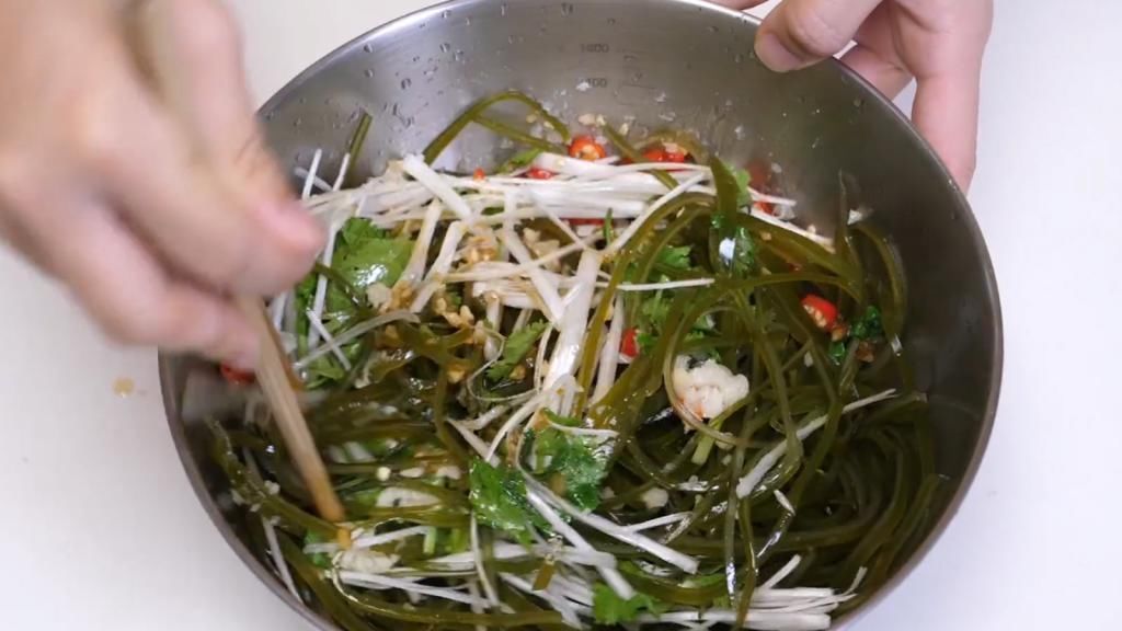 爽口|难怪饭店凉拌海带丝那么好吃，原来是这个窍门，简单易学爽口好吃一点也不腥