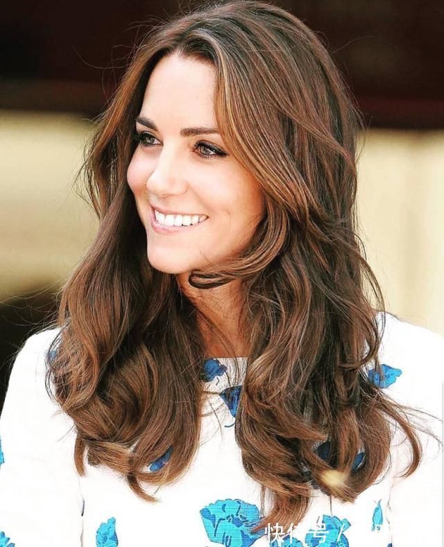 戴安娜王妃!凯特威廉花式秀恩爱,获赠珠宝首饰无数,却钟爱一枚便宜的戒指