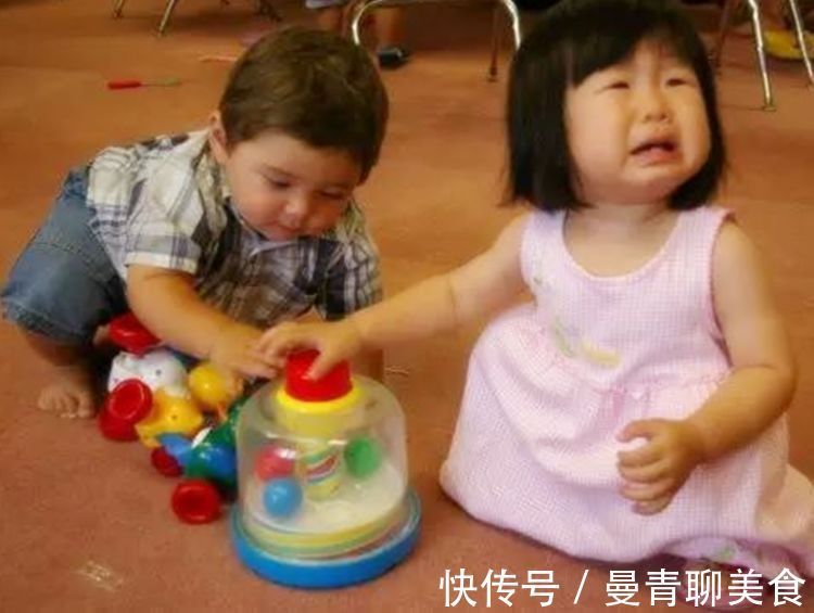 大人物|玩具被抢时孩子的表现，暗示将来能否成为“大人物”，一般错不了