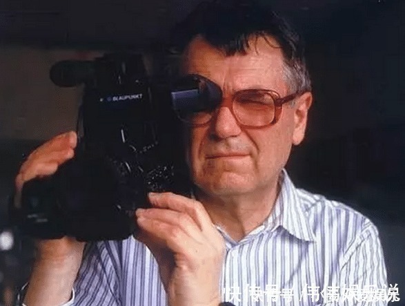 济斯瓦夫·贝克辛斯基!死后的世界什么样?两个起死回生的人画了出来,让人越看越发毛