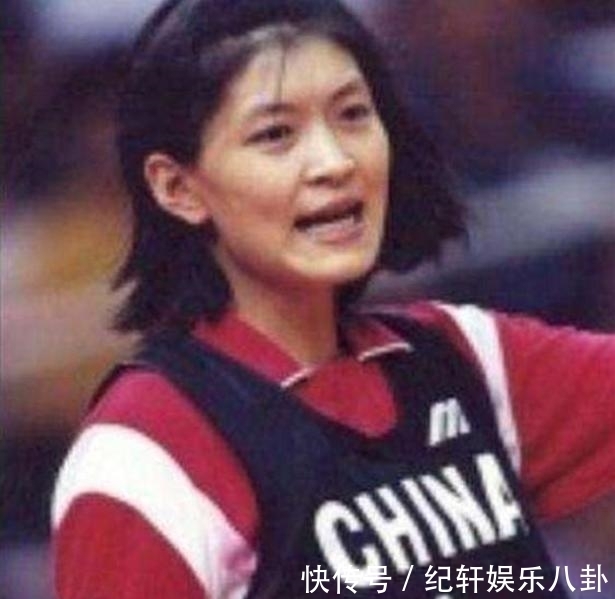 排球|女排天才毁约赴美深造,郎平镜头前哽咽声明,宣布她被永久除名