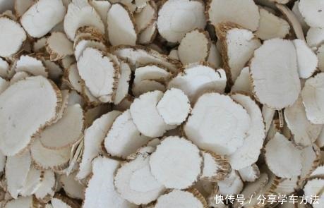炖羊肉,这4种香料记得放,有了它们,肉汤奶白,羊肉鲜香无膻味
