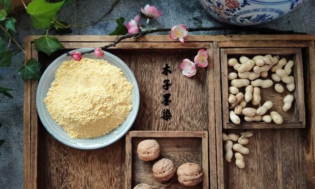 早餐吃它不用早起，这种粗粮面炒一炒存起来，每天冲1碗，香又暖