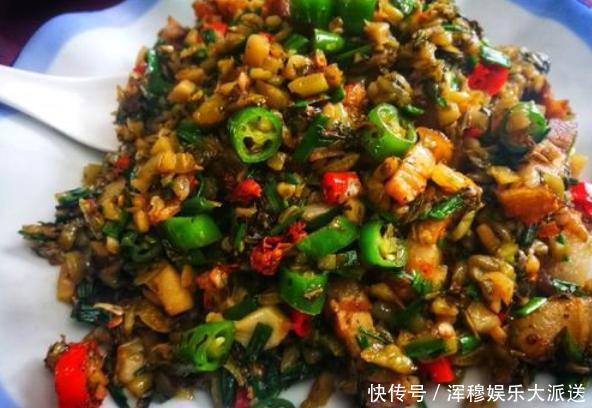 腌酸菜,放盐是大错!教你老方法,3天腌好,1年不坏,比买的香