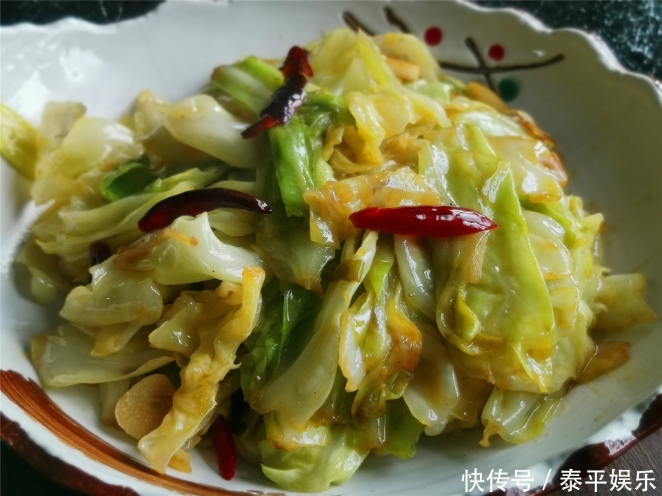  怎样在家把手撕包菜做得好吃，学会小窍门，轻松做出大厨味道