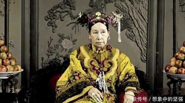 兵权|慈禧送给曾国藩一块匾，上面的四个字让他乖乖交出兵权！