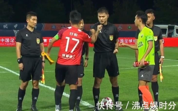 脚后跟|3分钟轰2球!中甲争冠队踢疯了,脚后跟太风骚,赢球就能重返榜首