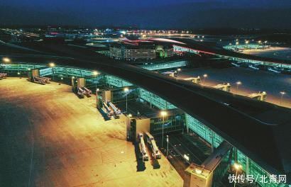 成都天府国际机场|星河璀璨夜 神鸟舞九天——夜幕中的成都天府国际机场