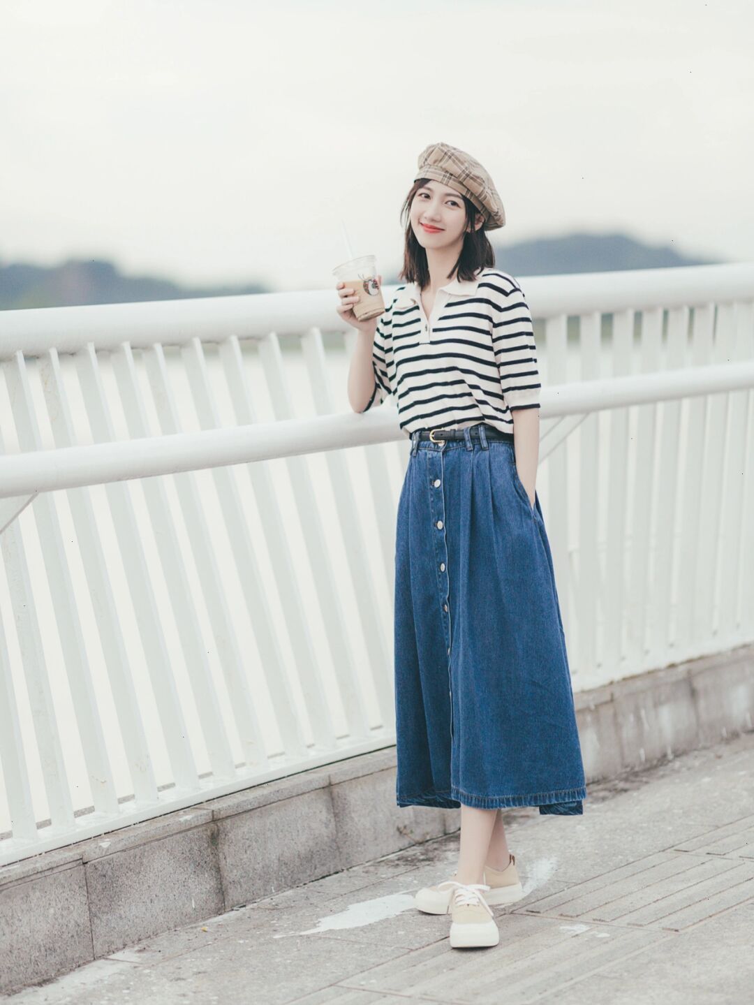 气质|3、40岁小个子该怎么穿?卫衣搭配半身裙时髦显高,还能提升气质