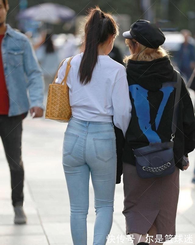 西服 美丽的打底裤时尚动人,利落又不乏活力感,气质提升