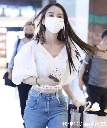 女团成员|Baby真懂往“嫩”了去打扮,发色挑染穿露脐装,还以为女团成员呢