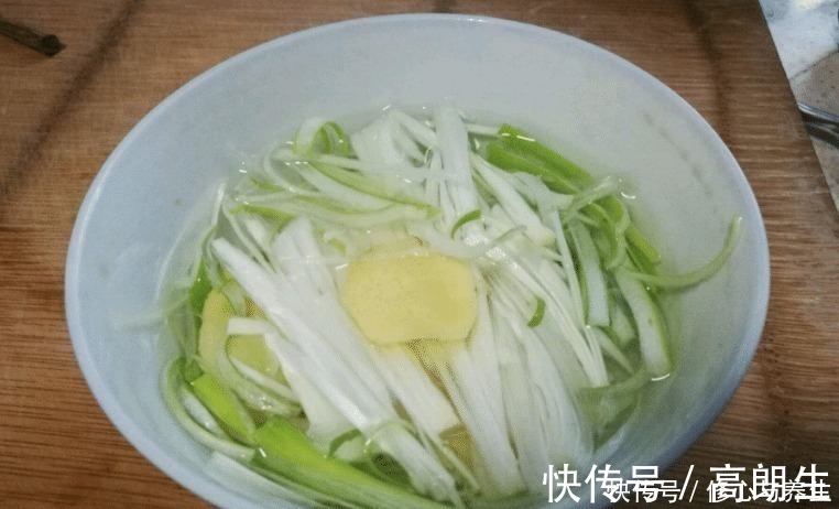 59岁老师傅说调饺子馅时，有2种料不可缺少，少一种饺子都难吃