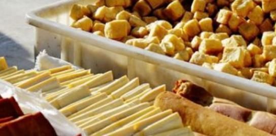 女人|女人过了45岁,多吃三种碱性食物,补充雌激素,60岁也不显老