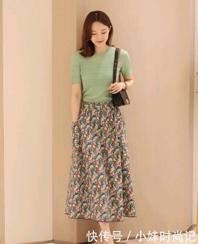 时尚博主|35岁后的女子穿什么才好看?优雅浪漫的穿搭就很精致,魅力四射