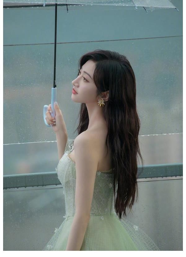 藏海花|男星迷信偏门做法？吴磊王一博抢饼？肖战任敏重蹈余生覆辙？