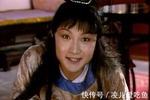 贾政@贾宝玉一个月只有二两银子,为啥能一次拿出几吊钱打赏小厮?