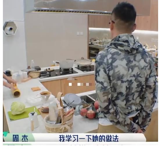 賴冠霖|從桃花塢看兩代藝人：宋丹丹周杰態(tài)度謙和，年輕藝人更注重自我