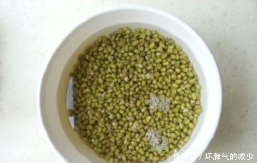 发育|早餐,每天给孩子喝它,促进大脑发育,增强记忆力,比喝牛奶还好