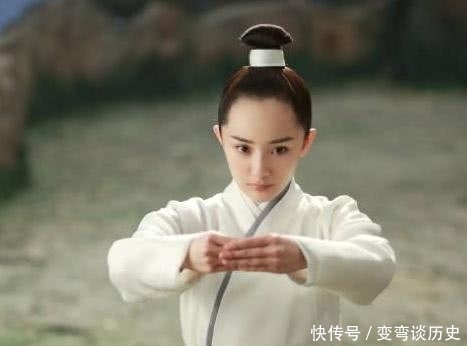 古代女扮男装,为何都认不出来?古人:这个男的眉清目秀,有点娘!