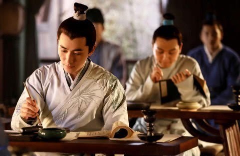 名帖|秀才找到主考官:必须点我当状元!主考官看了名帖只能照办