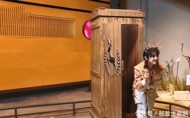 姚译添|宋雨琦刚回归《奔跑吧》时,谁注意她对姚导说了啥?我没听错吧