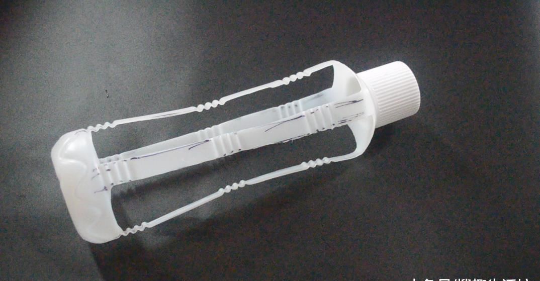 大号塑料瓶别再扔掉了, 改造一下, 放在厨房里有大用处, 太实用了