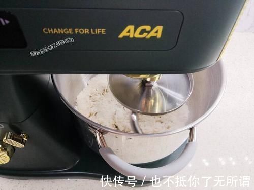 表皮|饺子莫要煮着吃,换个方法表皮透明吃着更筋道,保证不破皮更好吃