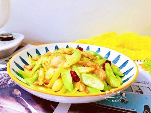 大雪时节,记得多吃此菜,鲜嫩营养又爽脆,让家人顺利度过寒冷天