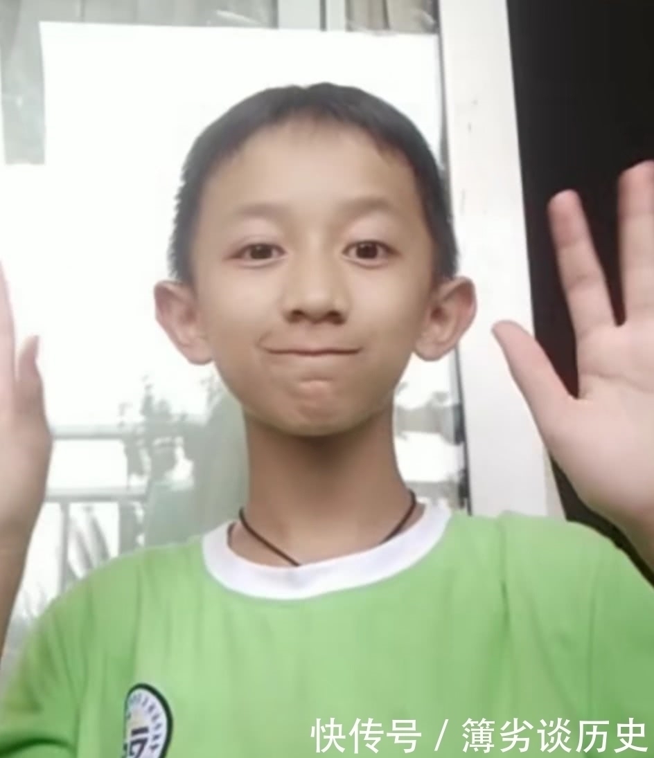 作业|小学生尝试“欧美妆”,开始:作业留太少?看到效果后:老阿姨给跪了!