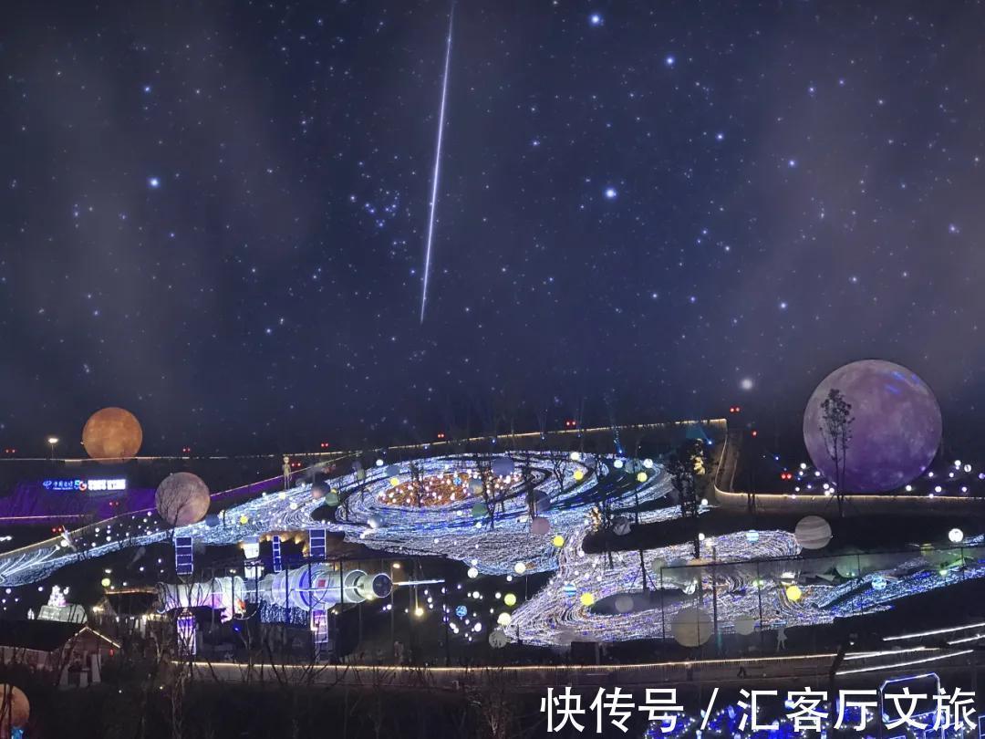 井盐|去年才通高铁,这座“十八线”国内小城,凭什么就火到了国外?