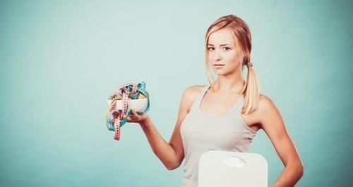 女性睡前空腹喝“此物”,或許不出半月,不僅瘦身,而且更顯年輕