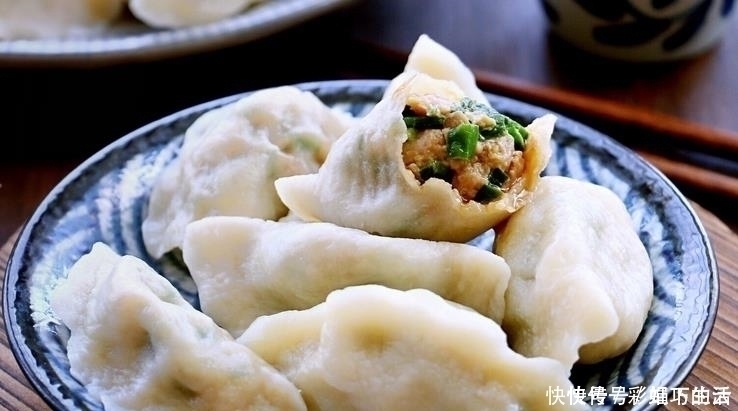 韭菜馅儿饺子|调韭菜馅饺子必备小绝招，韭菜不出水鲜汁四溢 好吃到爆！