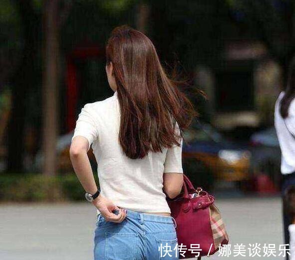 穿搭|年轻漂亮的时尚小仙女,搭配牛仔裤,更加时尚有型!