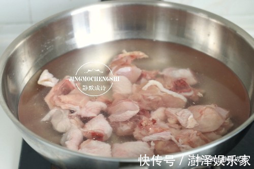 做法|天热不想下厨,学学此懒人饭做法,饭菜一锅齐,比叫外卖都快