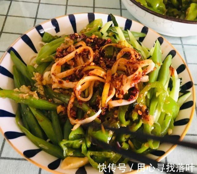 油泼辣子|家常凉面，酸香微辣，美味可口！
